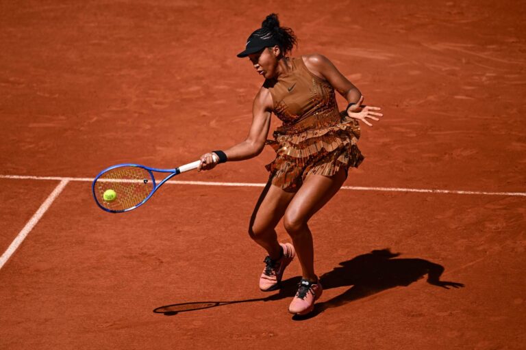 Roland Garros: Naomi Osaka supera instabilidade e vence Siegemund na estreia