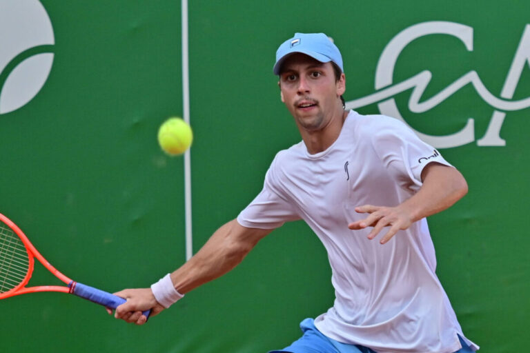 Roland Garros: Pedro Boscardin vence cabeça de chave 9 e avança no qualifying