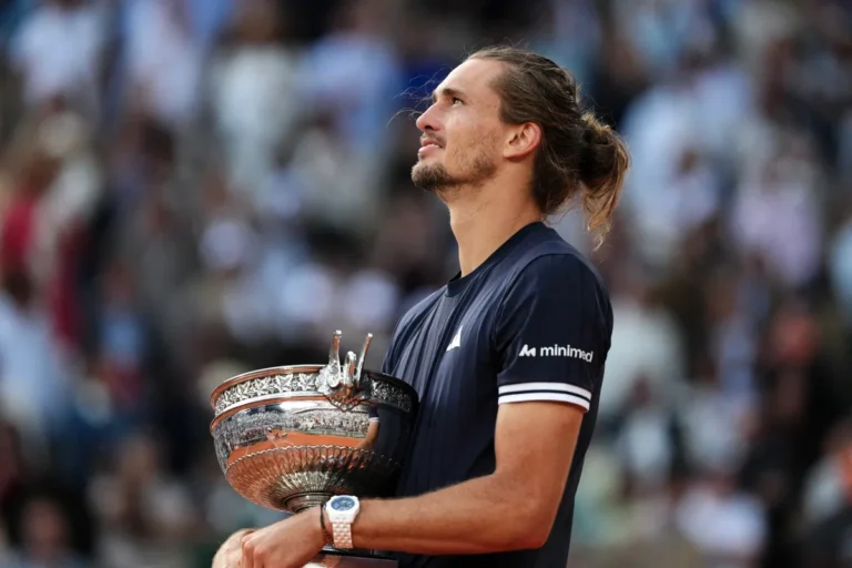 Zverev abandona entrevista após pergunta sobre violência doméstica