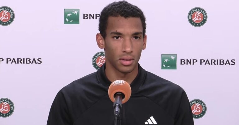 Abatido, Aliassime desabafa após queda em Paris: “Estou destruído”