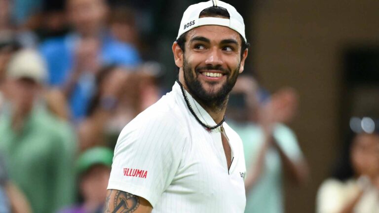 Exames descartam lesão grave e Berrettini confirma presença em Wimbledon