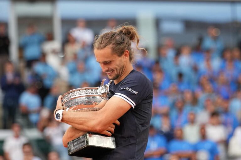 Zverev revela pressão por favoritismo em Roland Garros: “Noite sem dormir”