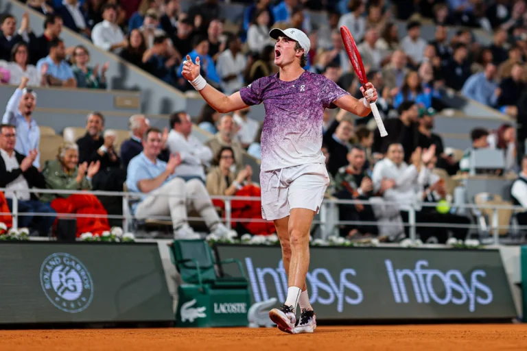 Saiba quanto custa o uniforme On de João Fonseca em Roland Garros