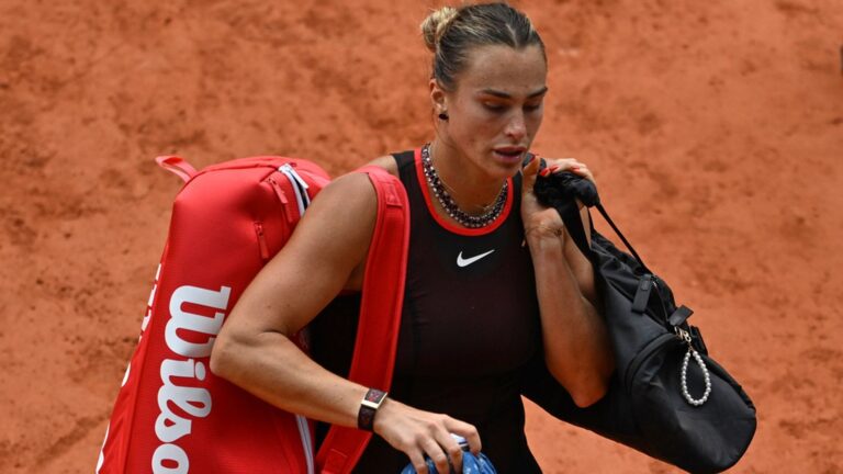 Sabalenka sofre apagão histórico e toma “pneu” nas quartas em Paris